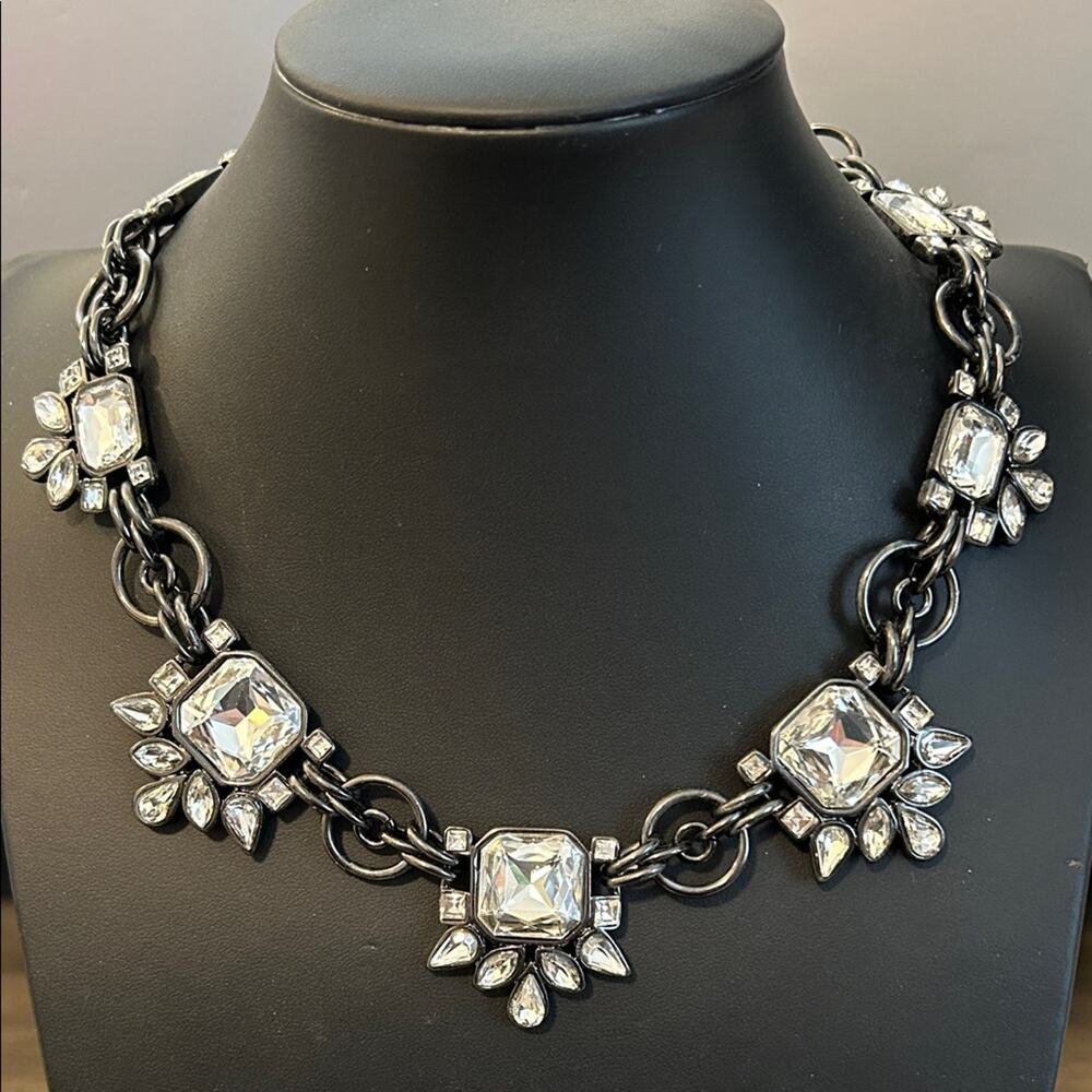Gorgeous! WHBM White House Black Market rhinestone statement necklace #J38